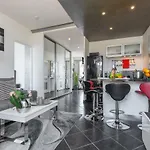 Apartman Le Mantega - F2 Moderne,centre Ville, 2 Grandes Terrasses,climatisation, Ascenseur