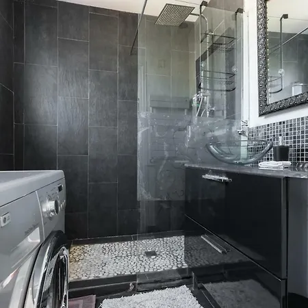 Le Mantega - F2 Moderne,centre Ville, 2 Grandes Terrasses,climatisation, Ascenseur Apartment Nice