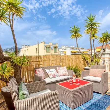 Le Mantega - F2 Moderne,centre Ville, 2 Grandes Terrasses,climatisation, Ascenseur