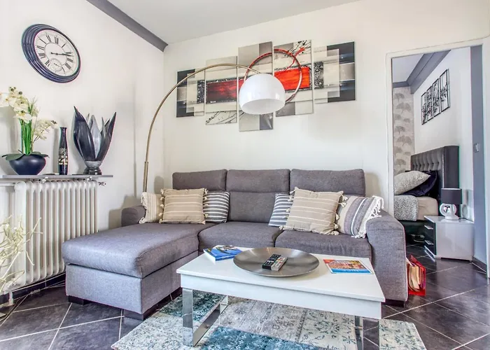 Le Mantega - F2 Moderne,centre Ville, 2 Grandes Terrasses,climatisation, Ascenseur Nice