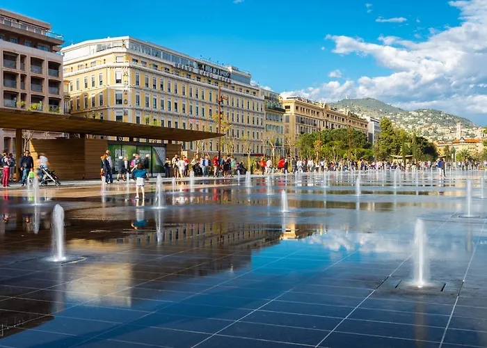 Le Mantega - F2 Moderne,centre Ville, 2 Grandes Terrasses,climatisation, Ascenseur