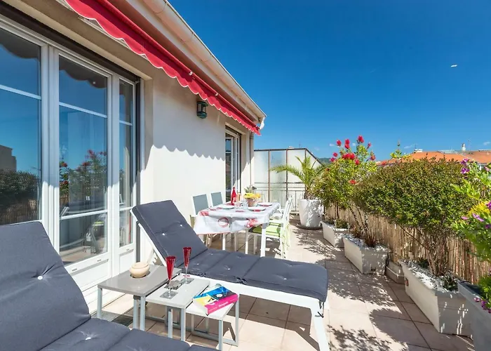 Appartement Le Mantega - F2 Moderne,centre Ville, 2 Grandes Terrasses,climatisation, Ascenseur
