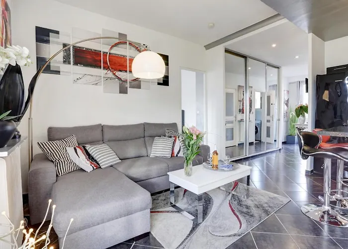 Le Mantega - F2 Moderne,centre Ville, 2 Grandes Terrasses,climatisation, Ascenseur * Nice